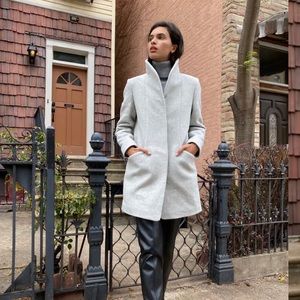 Beautiful coat from Aritzia- always have loved but small and in great condition